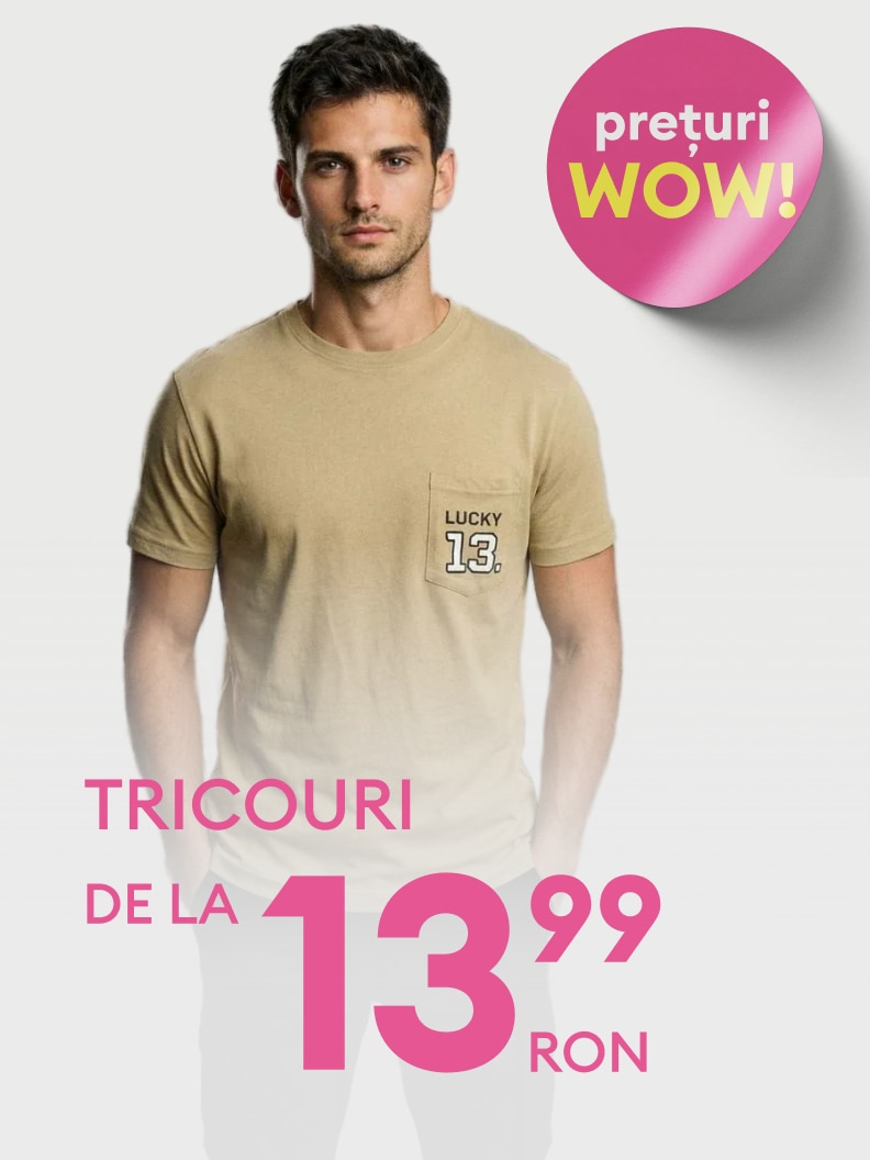 Promovare de tricouri pentru bărbați, prezentate pe model, care evidențiază o ofertă comercială cu prețuri reduse pentru cumpărături.