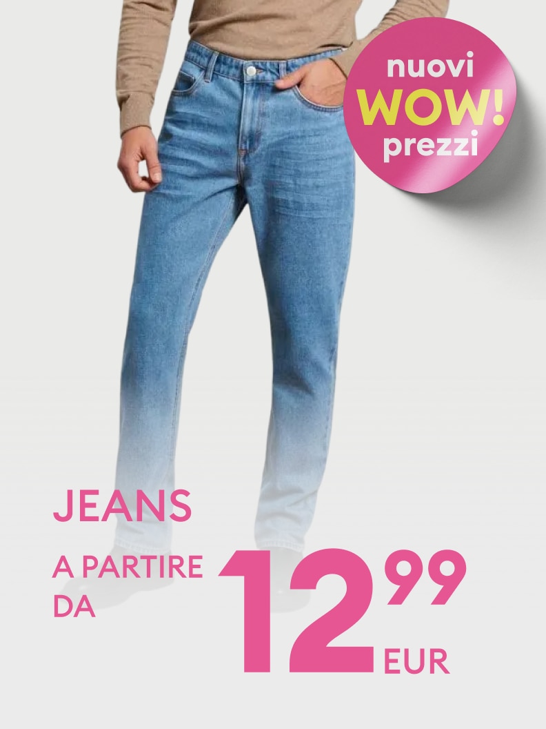 Promozione commerciale di jeans da uomo che comunica un’offerta con prezzo di partenza vantaggioso per incentivare l’acquisto.