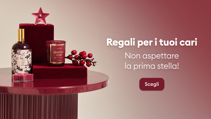 Regali perfetti per amici e familiari: fragranze eleganti, candele festive e decorazioni natalizie. Non perdere l'occasione di sorprendere i tuoi cari! Scegli il dono ideale per celebrare il Natale con calore e stile. banner