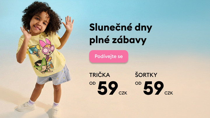 Propagační banner lákající na letní dětské oblečení; trička a šortky za 59 CZK, určené pro hravé slunečné dny, s výzvou k prohlédnutí nabídky.