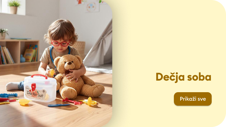 Dečja soba sa igračkama i medicinskim setom za igru. Na slici je prikazan trenutak igre sa plišanim medom i plastičnim medicinskim instrumentima iz seta. Idealno za decu koja vole pretend igranje i učenje kroz zabavu.