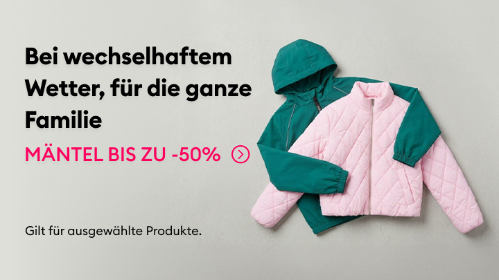 Werbebanner für saisonale Oberbekleidung mit Rabattaktion auf Mäntel für die ganze Familie bei wechselhaftem Wetter.