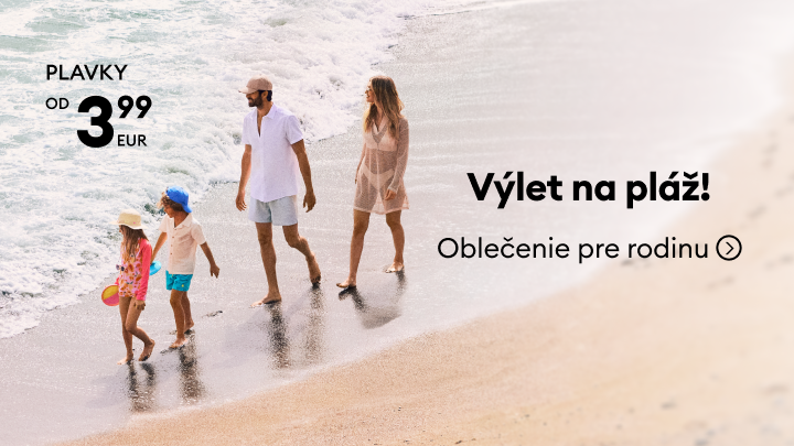 Reklamný banner propagujúci rodinné oblečenie a plavky na výlet k moru, zameraný na spoločné trávenie času na pláži a pohodlné outfity pre rodičov aj deti.