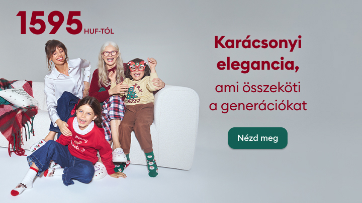 Karácsonyi hangulatot idéző családi pillanat, ahol különböző generációk együtt töltenek időt egy kényelmes kanapén, ünnepi öltözetben. Az ünneplés öröme összeköti a család tagjait, miközben stílus és kényelem is harmóniában van. banner