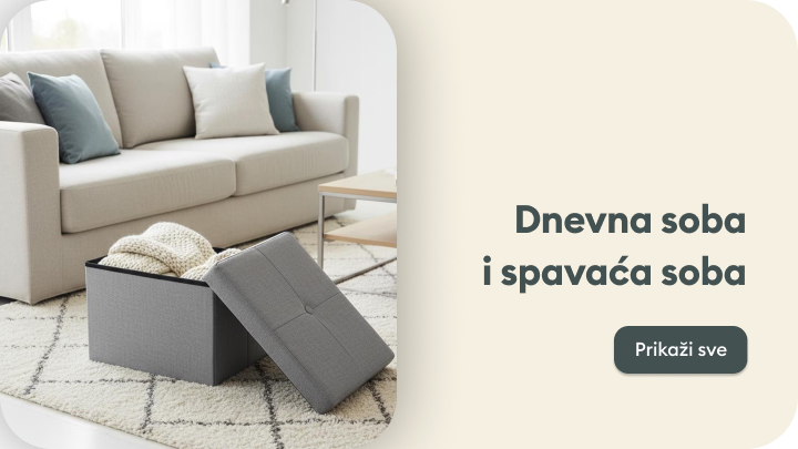 Kutija za odlaganje stvari sa poklopcem stoji na tepihu pored sofe. Kutija se koristi za organizaciju u dnevnoj ili spavaćoj sobi, kako bi prostor bio uredniji i praktičan. U pozadini je neutralna dekoracija prostora. Dugme vodi ka više informacija o proizvodima za sobe.