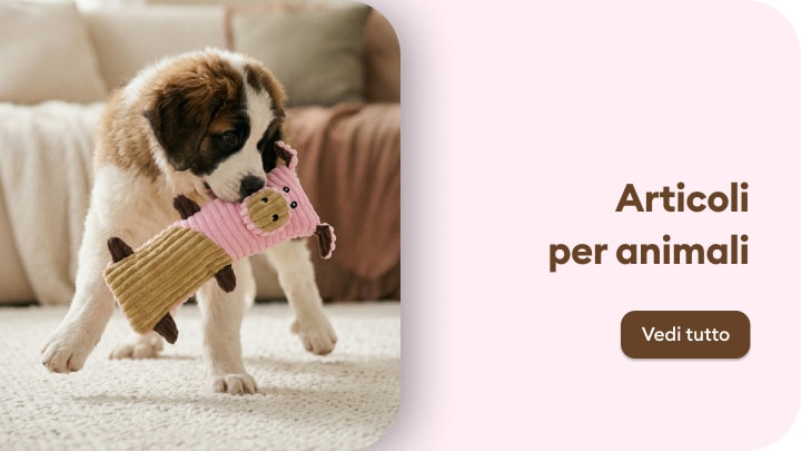 Cucciolo che gioca con un giocattolo, promozione di articoli per animali domestici