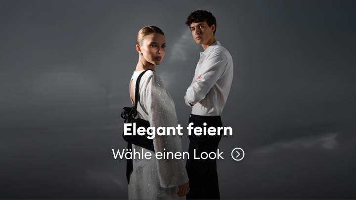 „Elegant feiern – Wähle einen Look” – Zachęta do wyboru eleganckiego stylu na wyjątkowe okazje. Zdjęcie przedstawia osoby w formalnych strojach, podkreślające szyk i wyrafinowanie na tle neutralnego krajobrazu.
